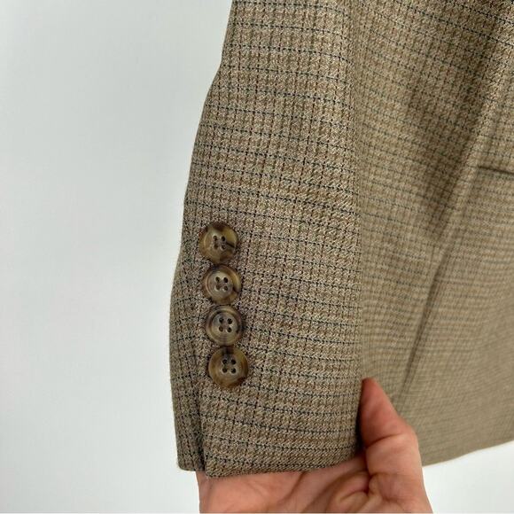 Oscar De La Renta Wool and Silk Tan Microcheck Blazer Size 38R - Picture 6 of 9